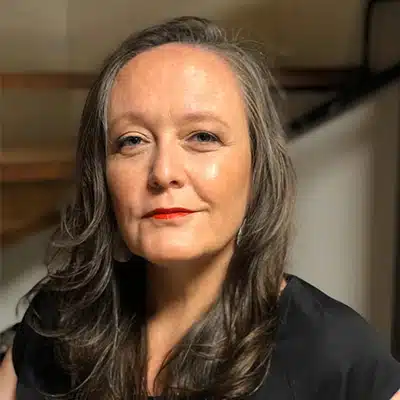 Carolina Esquivel, Gratuita Mente