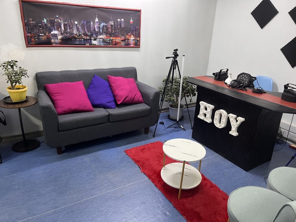 Cómo elegir una productora audiovisual en Santiago para tu empresa · Hoy Comunicaciones